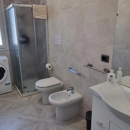 Erice In 1 Con Bagno